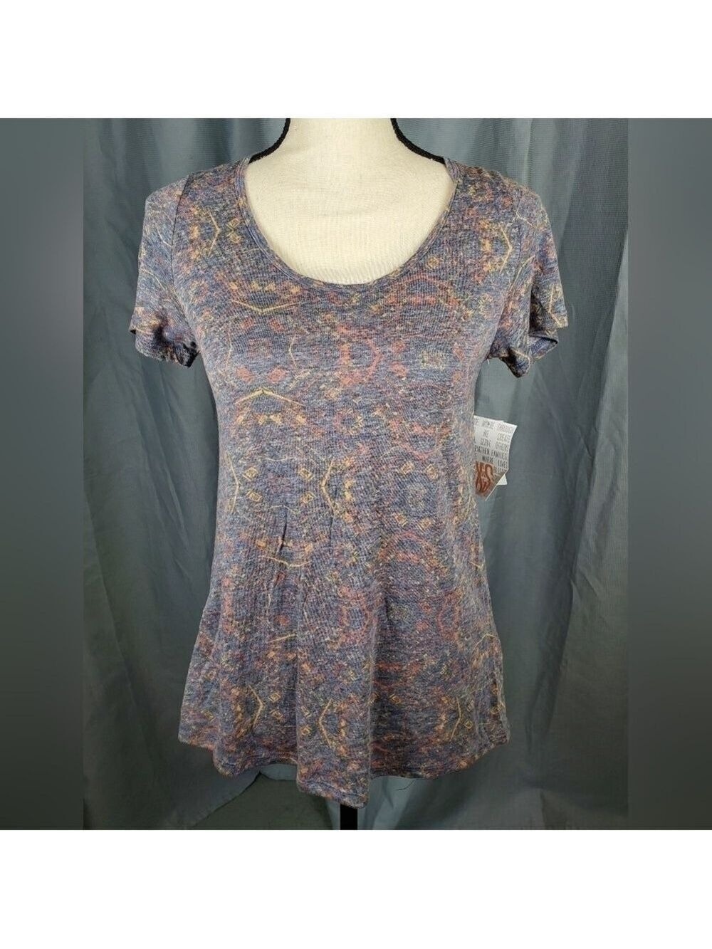 NWT Lularoe Classic T, red/yellow/gray geometric design, size XS - Picture 1 of 6